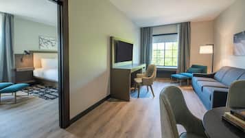 Suite, 1 King Bed, Non Smoking