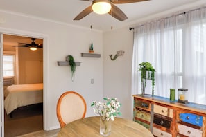 1 habitación, internet y ropa de cama