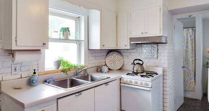 5 Blocks to Beach: Apt w/ Balcony in Ocean Grove!