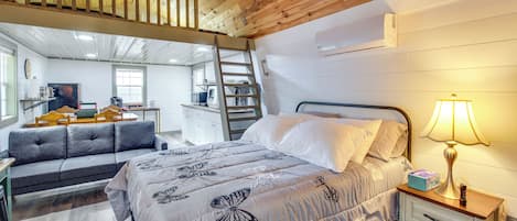 Iron/ironing board, Internet, bed sheets