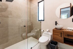 Hårtørrer, Sæbe, Shampoo, Toiletpapir