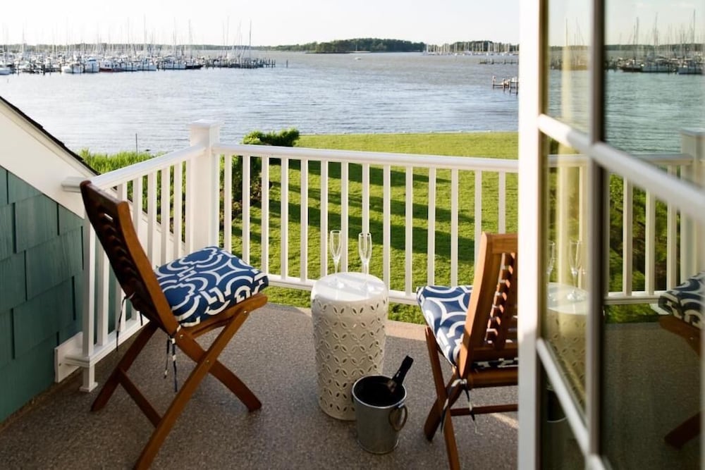 Inn at Haven Harbour by null