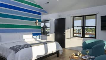 Deluxe Room, 1 King Bed, Harbor View | Iron/ironing board, free WiFi