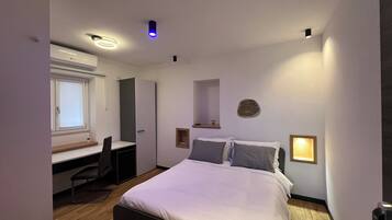 Classic-Doppel- oder -Zweibettzimmer | Schreibtisch, kostenloses WLAN