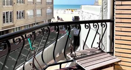 Beachfront & Sea View Sleeps 6