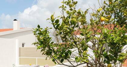 5-bedroom beach house ideal for groups 5 min walk from Carcavelos beach