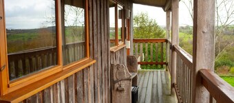 Owl's Roost Eco Lodge Apartment, Lampeter