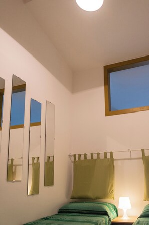 2 chambres, fer et planche à repasser, lit parapluie, Wi-Fi gratuit