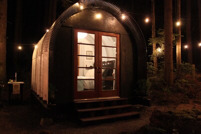 Private Forest Glamping Cabin in Beautiful Port Orchard