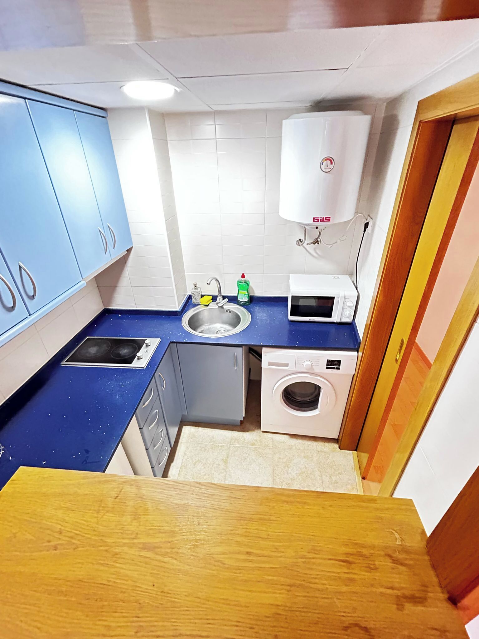 Peti sejuk, ketuhar gelombang mikro, ketuhar, dapur 