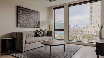 Premium Apartment, 1 Queen Bed with Sofa bed, City View, Corner | Living area