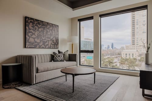 Premium-Apartment, 1 Queen-Bett und Schlafsofa, Stadtblick, Eckzimmer | Wohnbereich