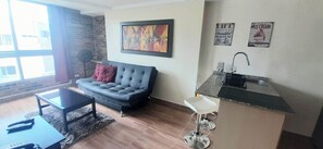 40-inch Smart TV with cable channels - Comfortable  apartment Great location (Medellín)