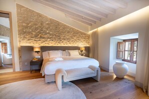 Premium Room, 1 King Bed