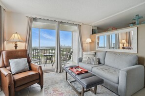 Smart TV - Bonita Beach and Tennis 5904.  Enjoy the luxury feel in our studio condo. (Bonita Springs)