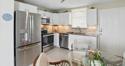 Bonita Beach and Tennis 5904. Enjoy the luxury feel in our studio condo.