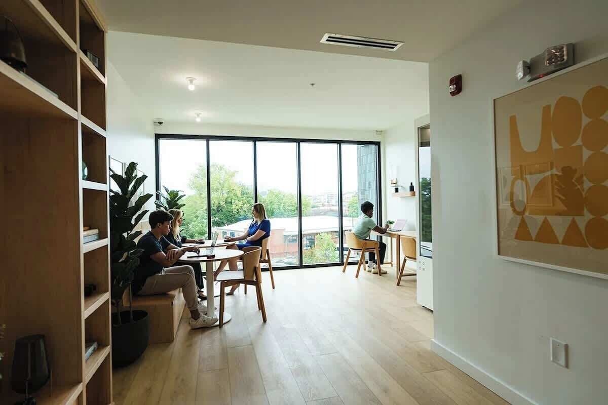 Luxe King 2BR Suite in South End Charlotte!