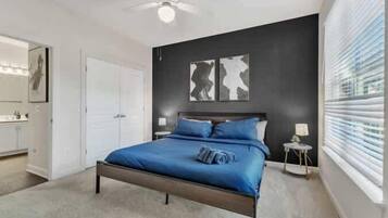 熨斗/熨衣板、WiFi、床单