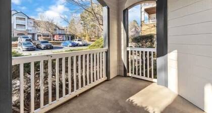 Upscale King 1BR Suite Mins to Downtown Raleigh!