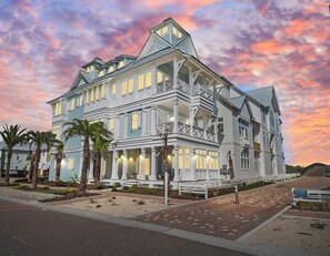 Maison (5 Bedrooms) | Extérieur