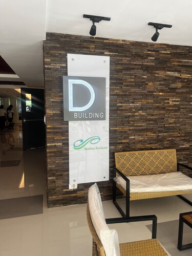 2-bedroom apartment in nice Davao City with AC, WiFi