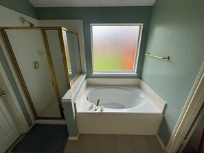 Handtücher, Seife, Toilettenpapier