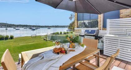 The Little Lake House Waterfront