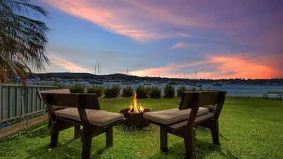 The Little Lake House Waterfront