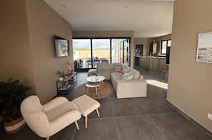 Flat-screen TV - Villa Milamor Curacao - Harmonie, Grote Berg (Grote Berg)