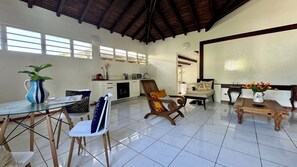 Interior - Cottage Palmier Rouge (La Trinité)
