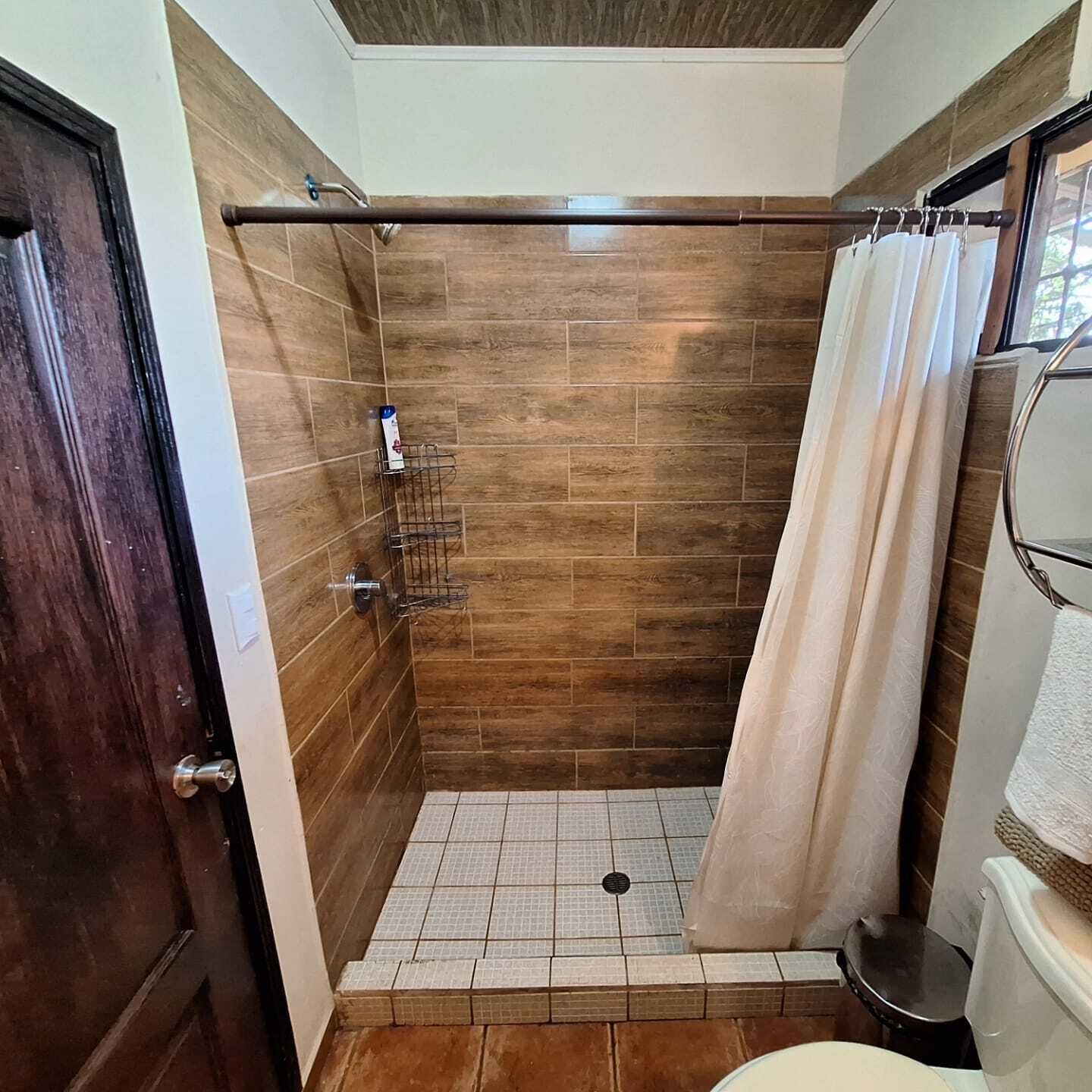 Quarto casal luxo | Wi-Fi de cortesia