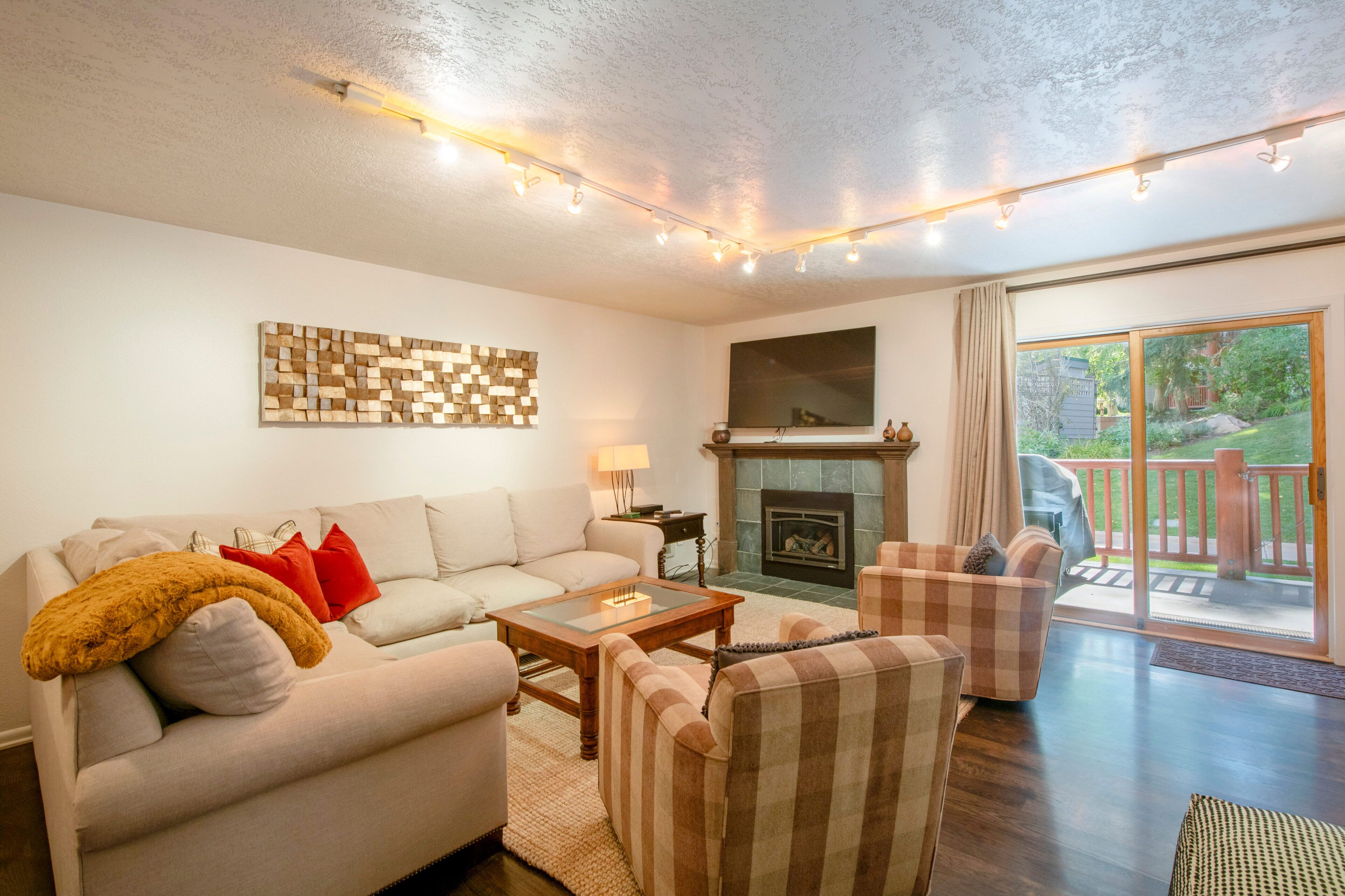 Luxury Condo | Living room