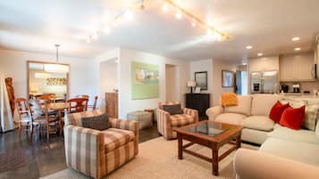 Luxury Condo | Living room