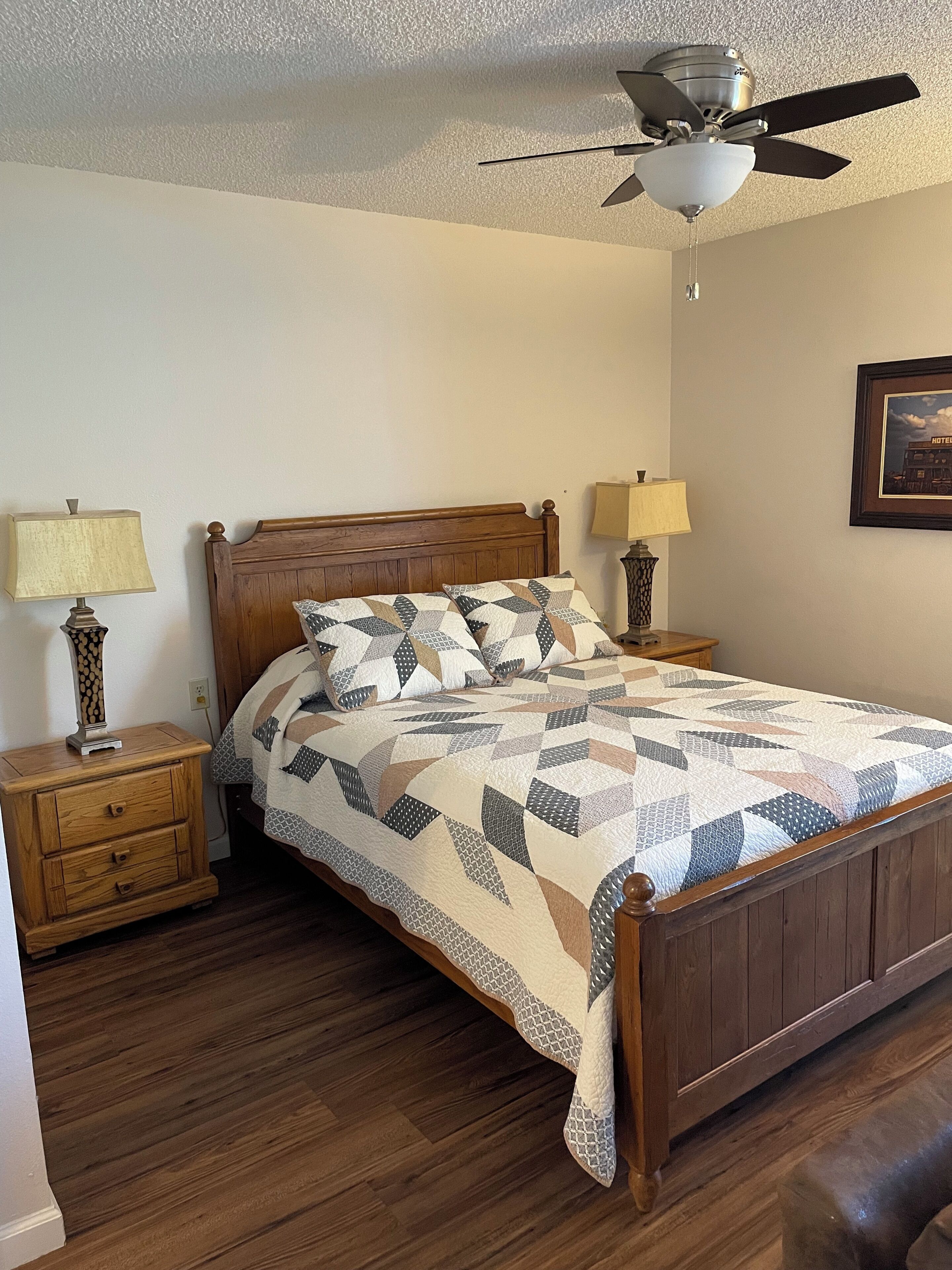 Studio Suite, 1 Queen Bed, Non-Smoking | Free WiFi