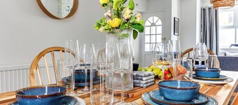 The Bedford Retreat | 6 Guests âą Contractors Welcome