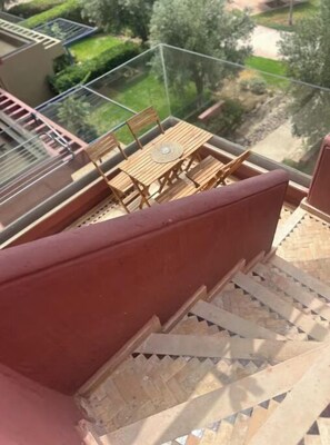 Outdoor dining - High-end apartment (Ouahat Sidi Brahim)