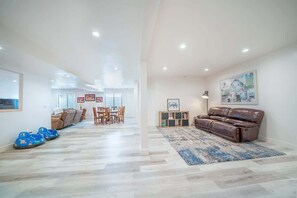 Interior - Expansive Basement Suite w/ Horses and Arena (North Spring City)