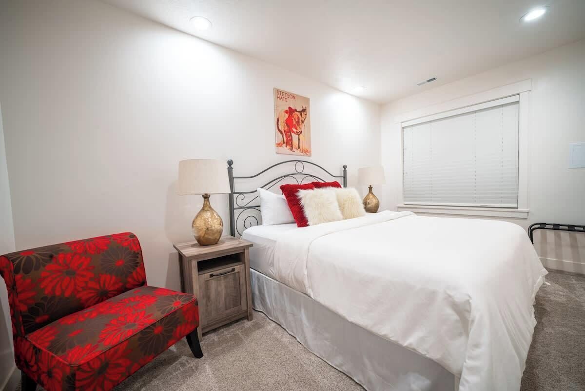 3 Schlafzimmer, Bügeleisen/Bügelbrett