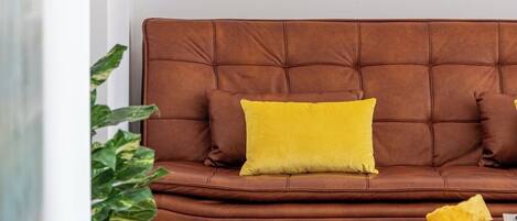 Smart TV, video games, stereo