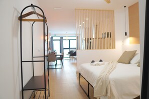 2 bedrooms, iron/ironing board, WiFi, bed sheets - Premium & Central! (València)