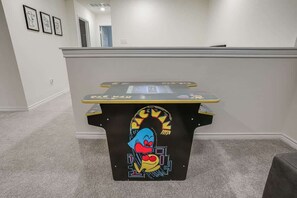 Spielezimmer