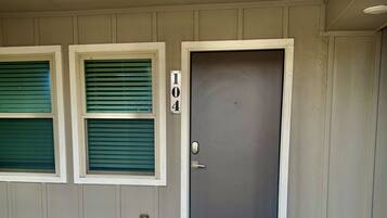 Standard Condo, Accessible, Private Bathroom (Boardwalk to Beach) | Lobby