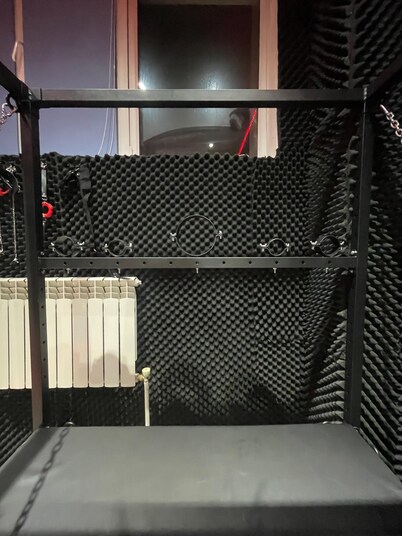 Thematic BDSM apartment, AC, WiFi in fantastic Almaty