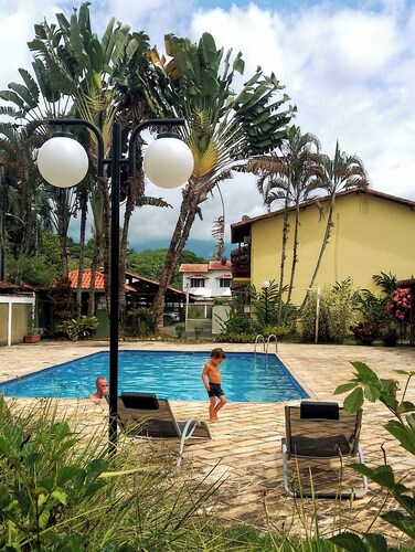 Casamarela with pool and garden in Paraty – July and August promotion