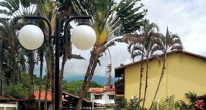 Casamarela with pool and garden in Paraty – July and August promotion