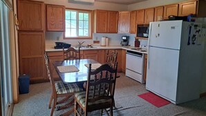Fridge, microwave, oven, toaster - (Perham)
