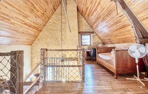 2 chambres, fer et planche à repasser, lit parapluie, Wi-Fi gratuit