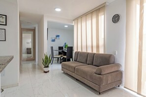 Living area - Furnished apartment in Cali South - Ciudad Meléndez, with swimming pool, WiFi 2 Bedrooms (Cali)