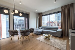 Deluxe Apartment, City View | Laptop workspace, blackout curtains, soundproofing, iron/ironing board - Towarowa Towers (Warsaw)