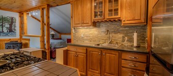 Tranquil Getaway Near Sleeping Bear Dunes – Relax & Recharge in Empire, MI